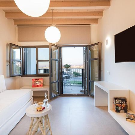 V77 Seafront Suites Rethymno Exterior foto