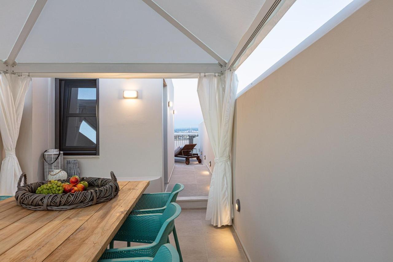 V77 Seafront Suites Rethymno Exterior foto