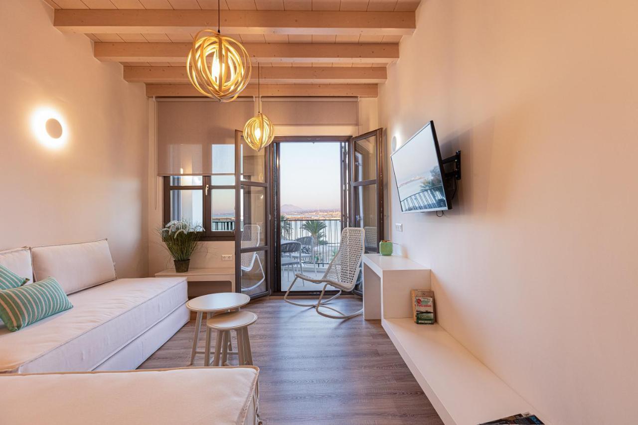 V77 Seafront Suites Rethymno Exterior foto