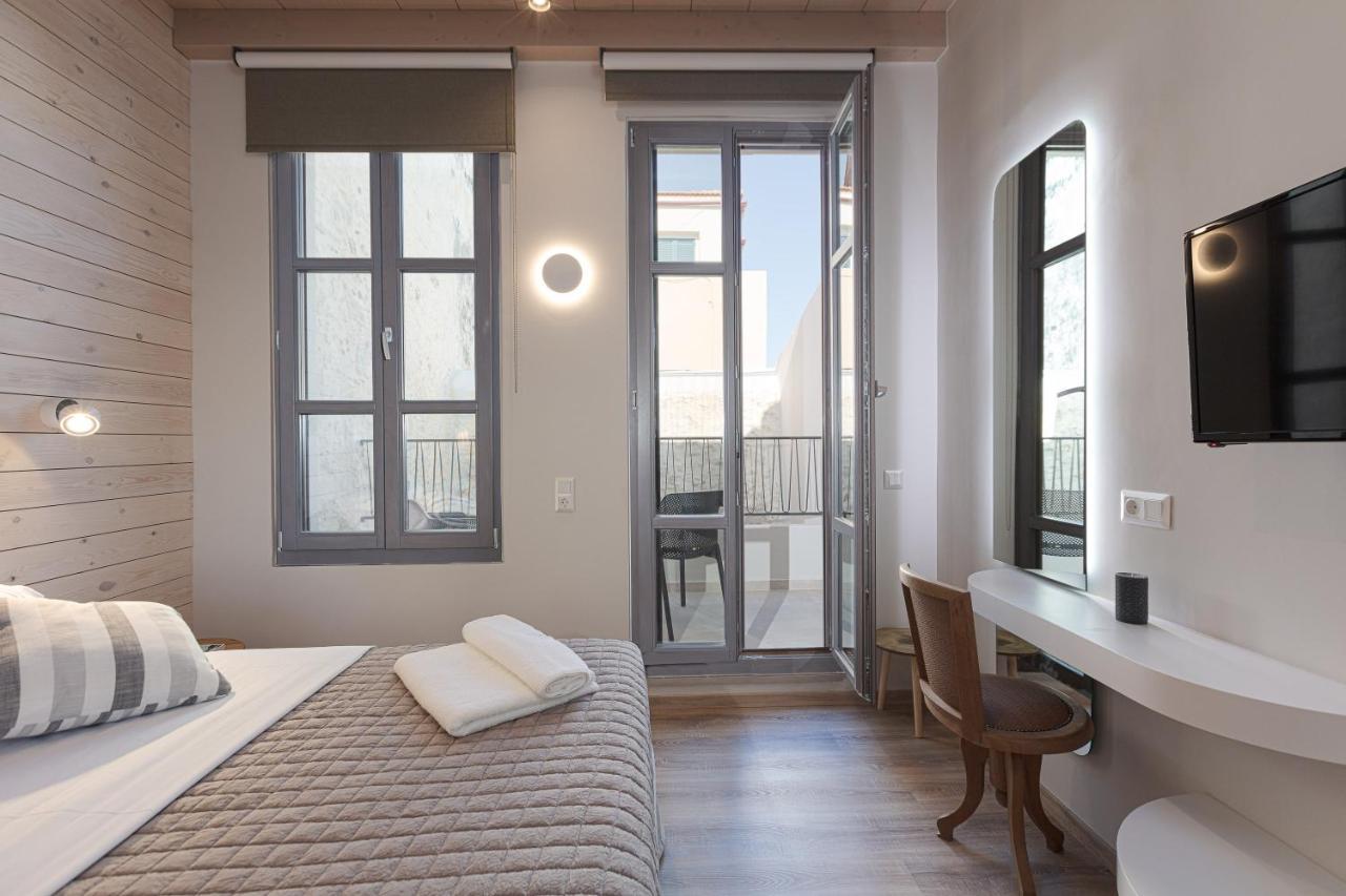 V77 Seafront Suites Rethymno Exterior foto