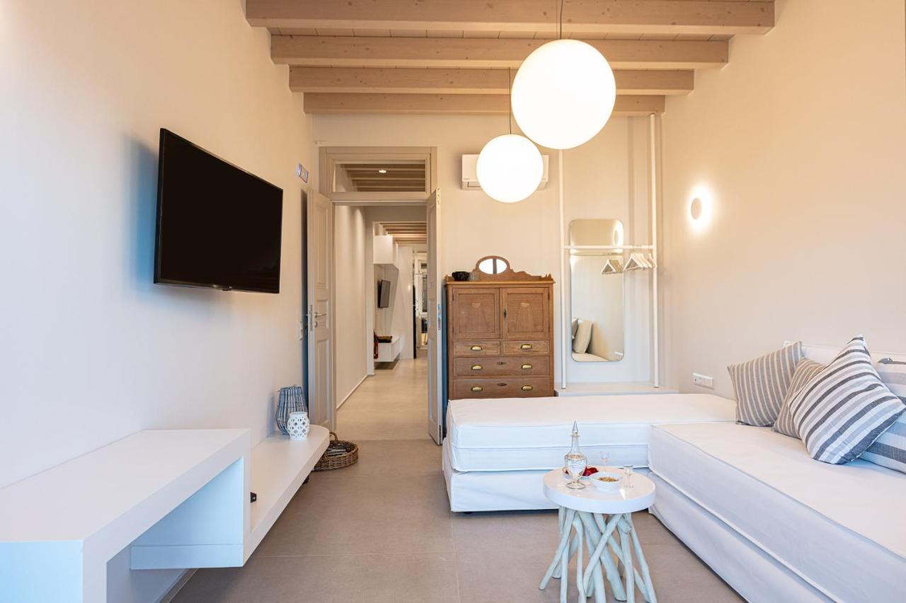 V77 Seafront Suites Rethymno Exterior foto