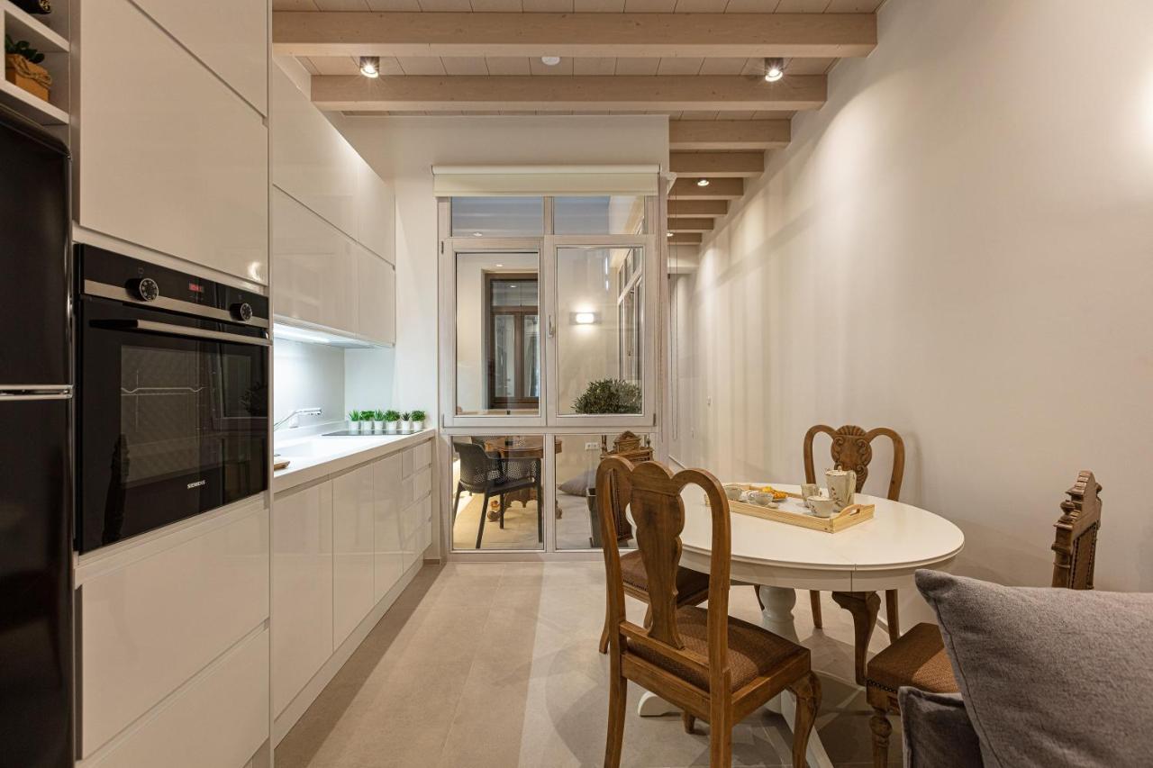 V77 Seafront Suites Rethymno Exterior foto