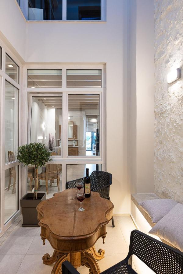 V77 Seafront Suites Rethymno Exterior foto