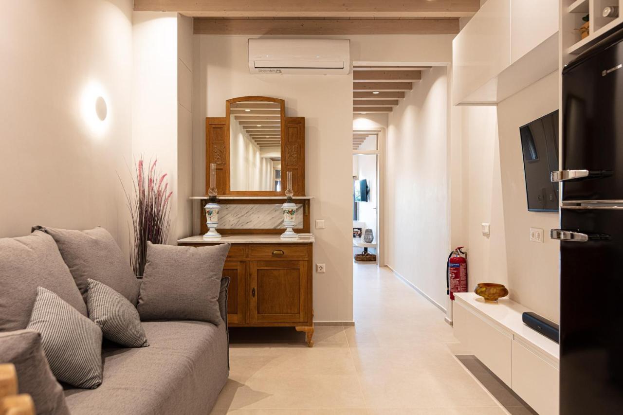 V77 Seafront Suites Rethymno Exterior foto
